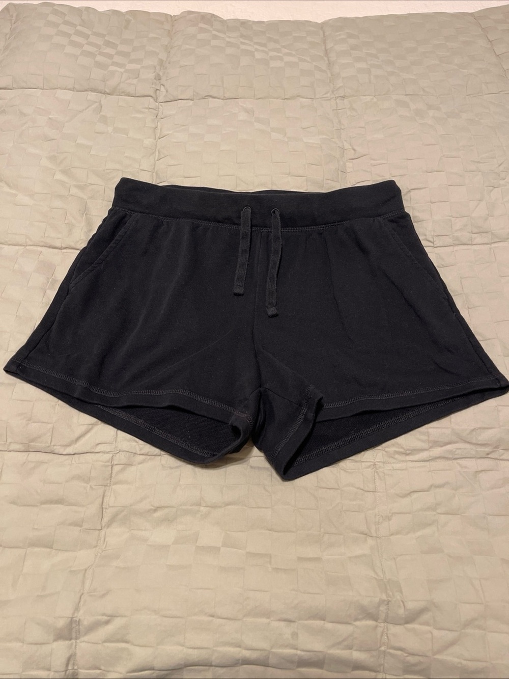 Old Navy Women's Black Size Medium Shorts With Pockets